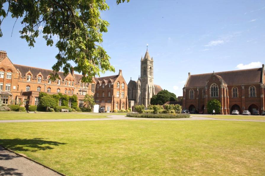 TOP-13 best language schools in Oxford 2026