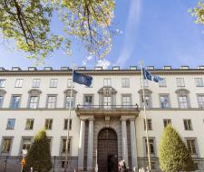 Stockholm School of Economics (HHS)