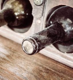 How did Americans hide wine in bricks and why?