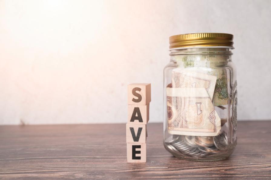 How to save money while traveling abroad?