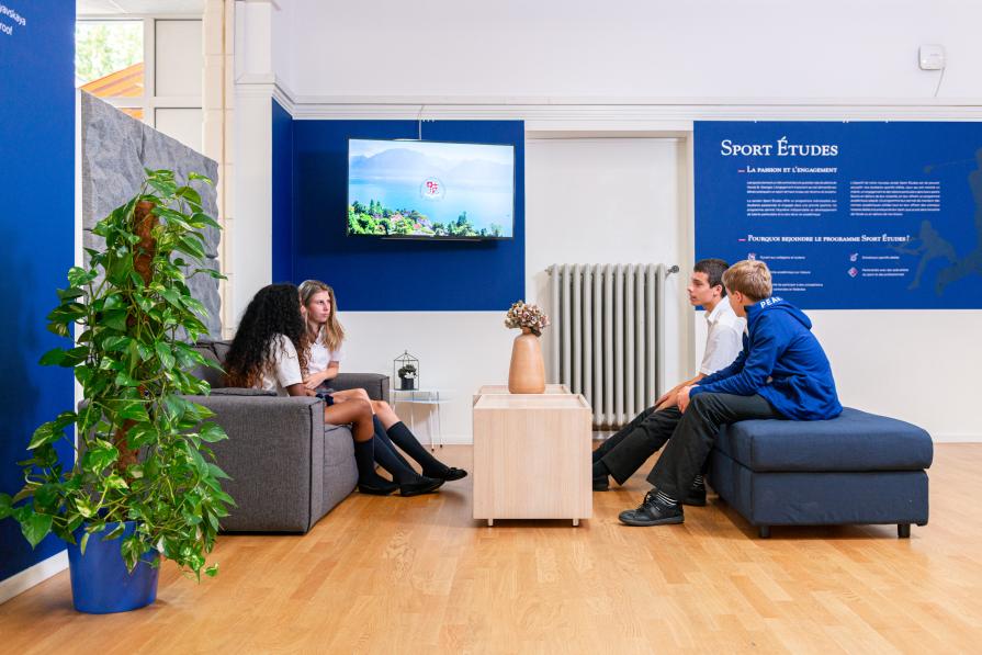 FAQ: What do I need to enter a Swiss school?