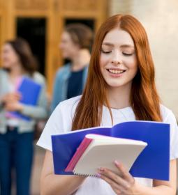 College and university in Canada: main difference for foreign students