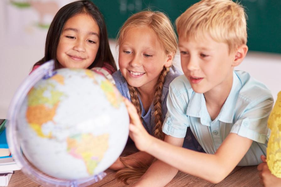 Children's language camps in Russia and abroad: where to study in summer 2021?