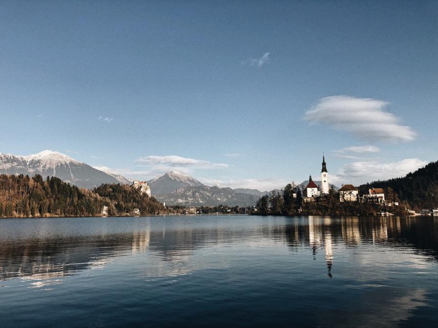 Everything about Lucerne: interesting places, people, food, nature