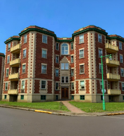 Bernard Avenue in Montreal