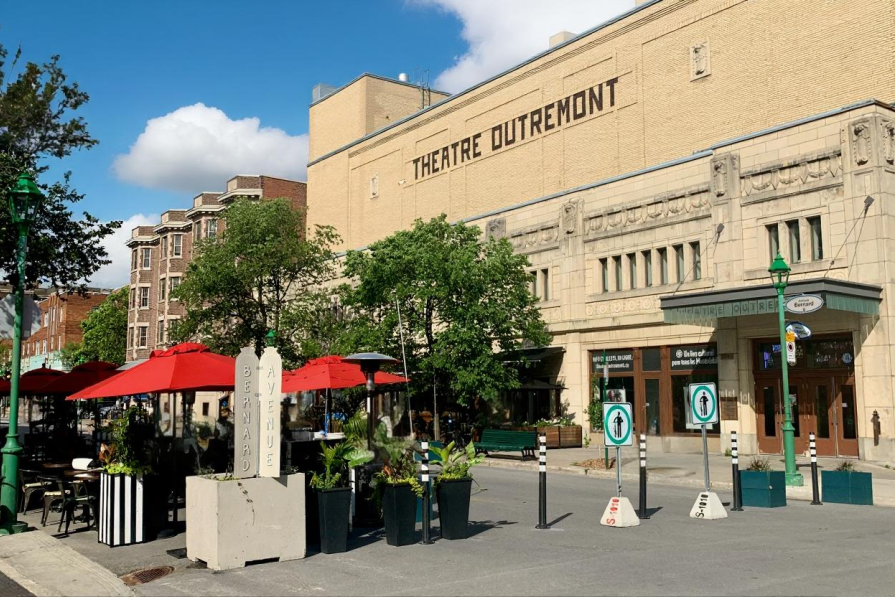 Bernard Avenue in Montreal