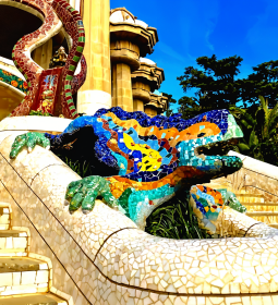 Park Guell: a fabulous masterpiece of a great master