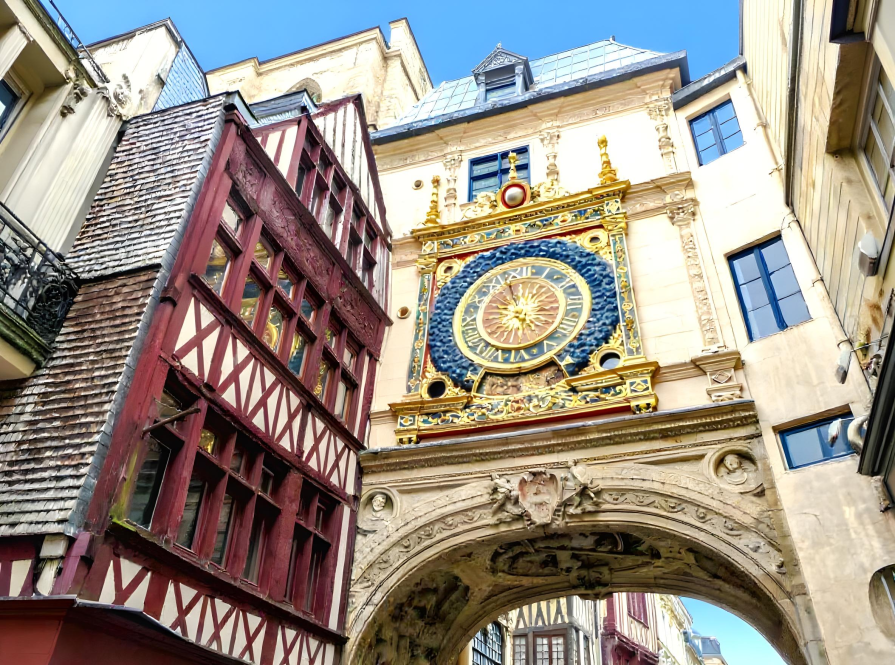 Rouen astronomical clock: hour hand and golden lambs