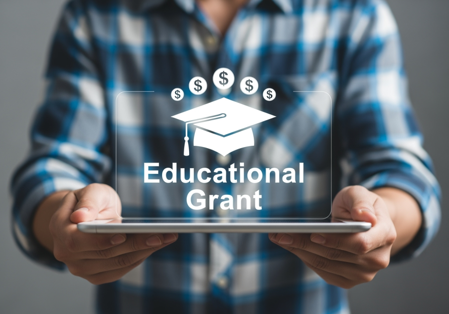 TOP-7 popular grants for foreign students to study abroad
