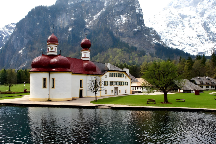 Königssee Royal Lake - the main natural site of southern Bavaria
