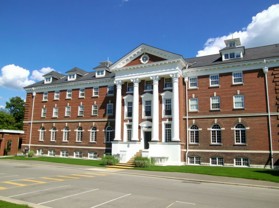 Pickering College provides a scholarship of 10,000 canadian dollars!