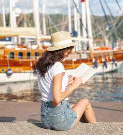 TOP-7 best books to take with you on the road