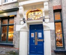 EC Cambridge English School