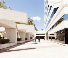 EC Los Angeles English School