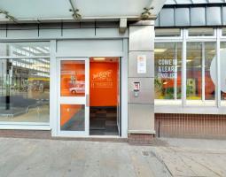 EC Manchester English School